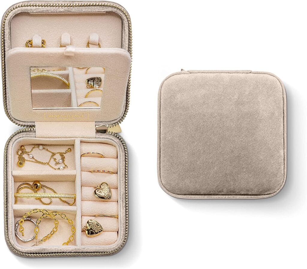 A beige velvet jewelry organizer.